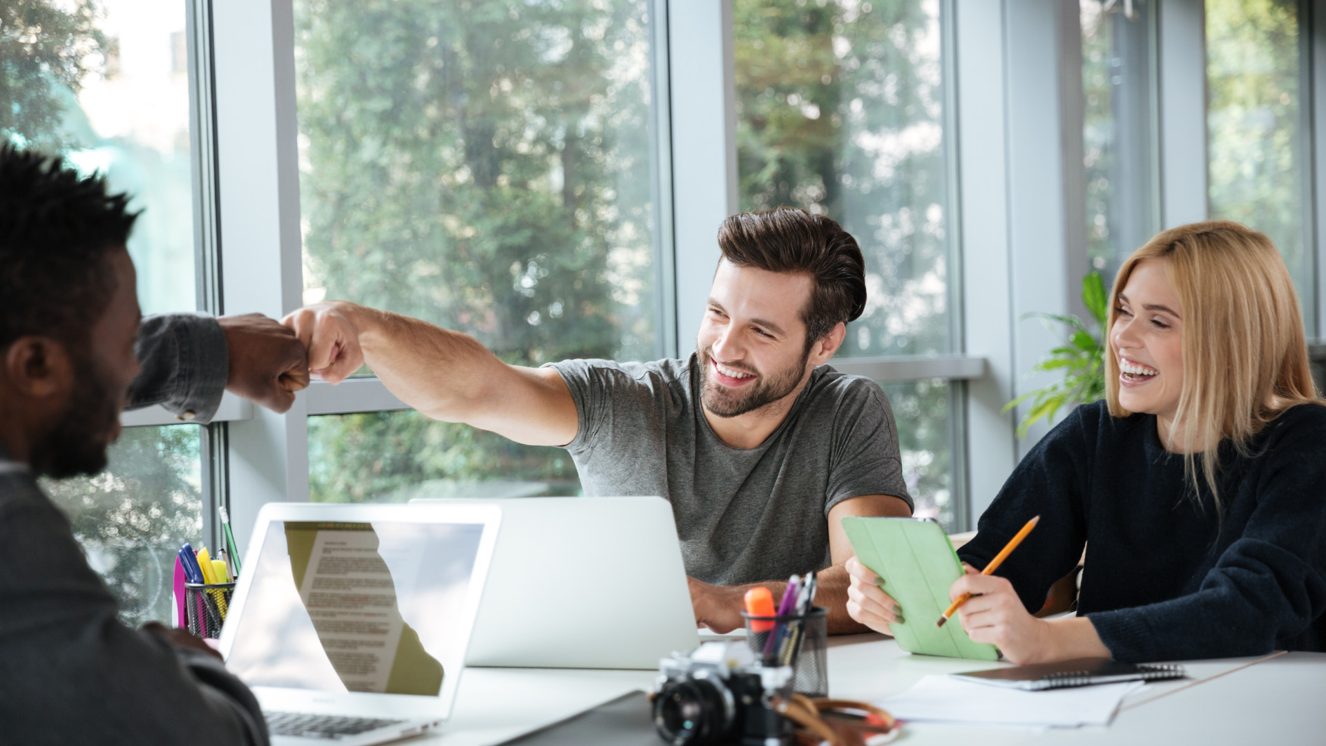 Travailler autrement en Corse grâce aux espaces de coworking